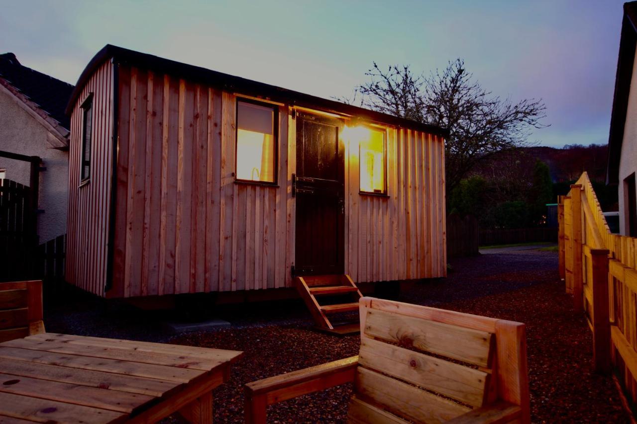 Per Ardua Shepherds Hut Fort William Ngoại thất bức ảnh